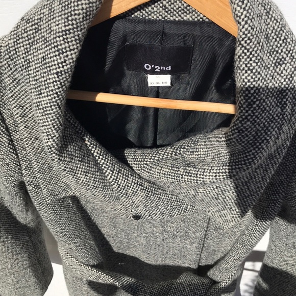 O’2nd coat - Picture 2 of 6